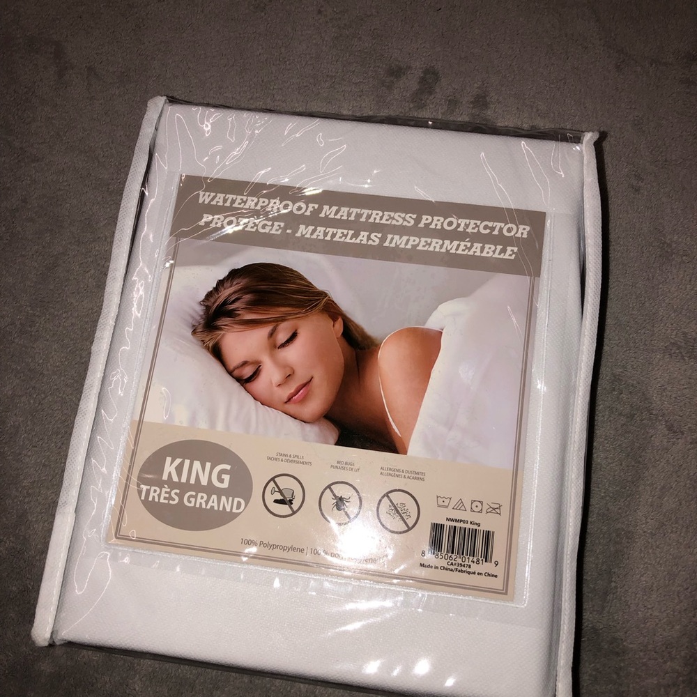 Waterproof King Size Mattress Protector - White